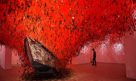 The Key in the Hand, Chiharu Shiota